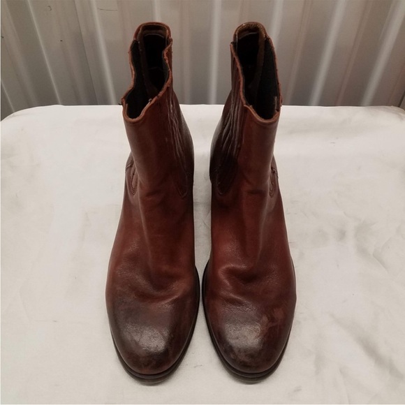 Ugg Western Leather Boots - Picture 3 of 11